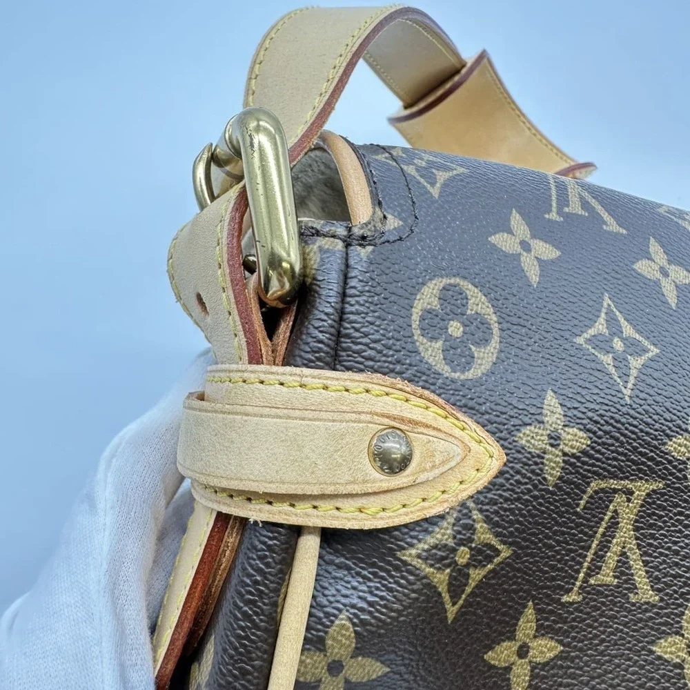 LOUIS VUITTON Authentic Brown Monogram Shoulder Bag - Picture 11 of 12